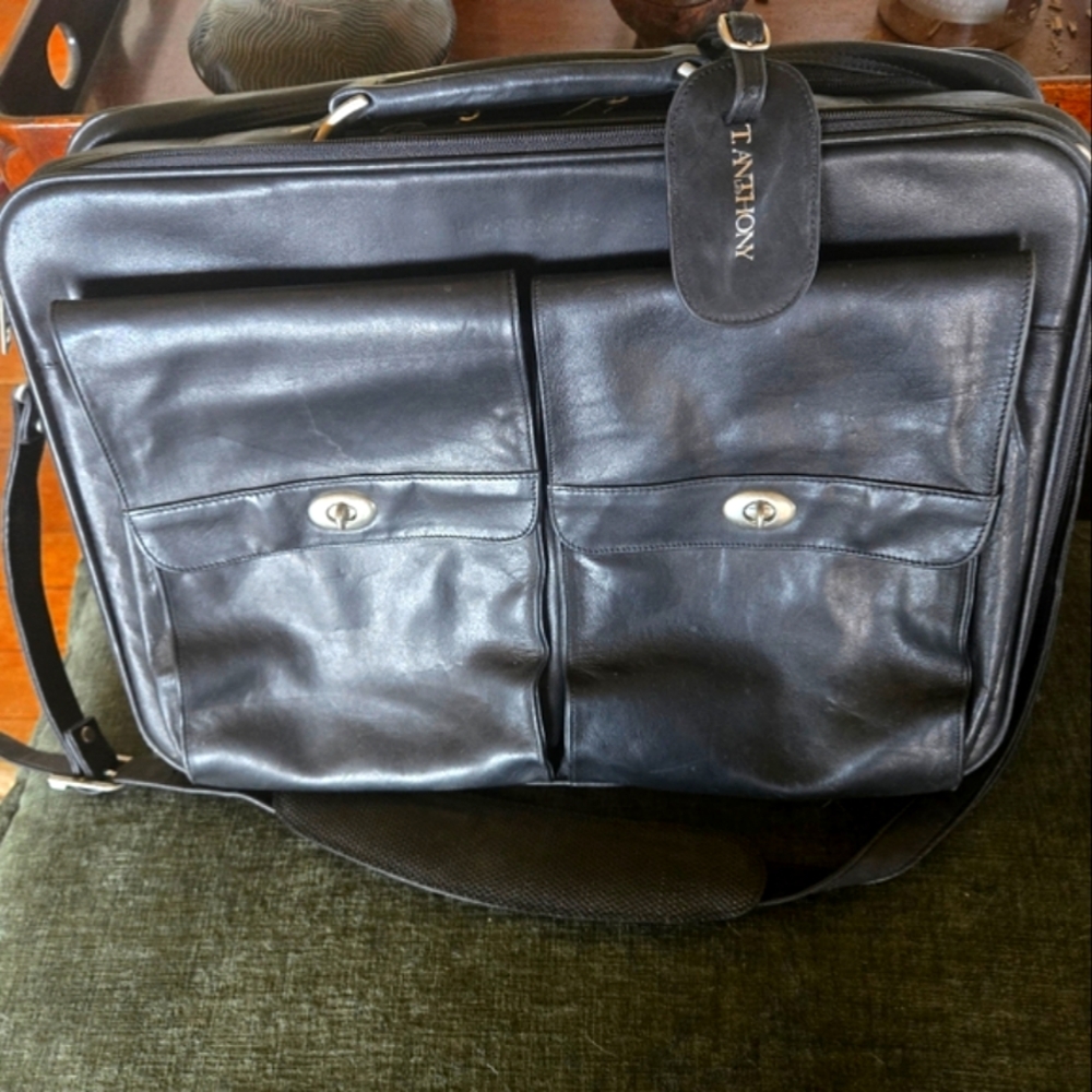Vintage English T. Anthony Ltd. London Leather Brief/Overnight/Computer Bag
